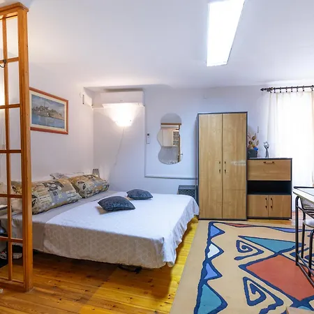 Apartman App Lenny *