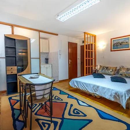 App Lenny Apartment